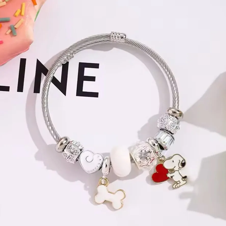 Pulsera de Cuentas con Diseño de Snoopy y Corazón, Linda y Moderna, Ajustable, Estilo Animado