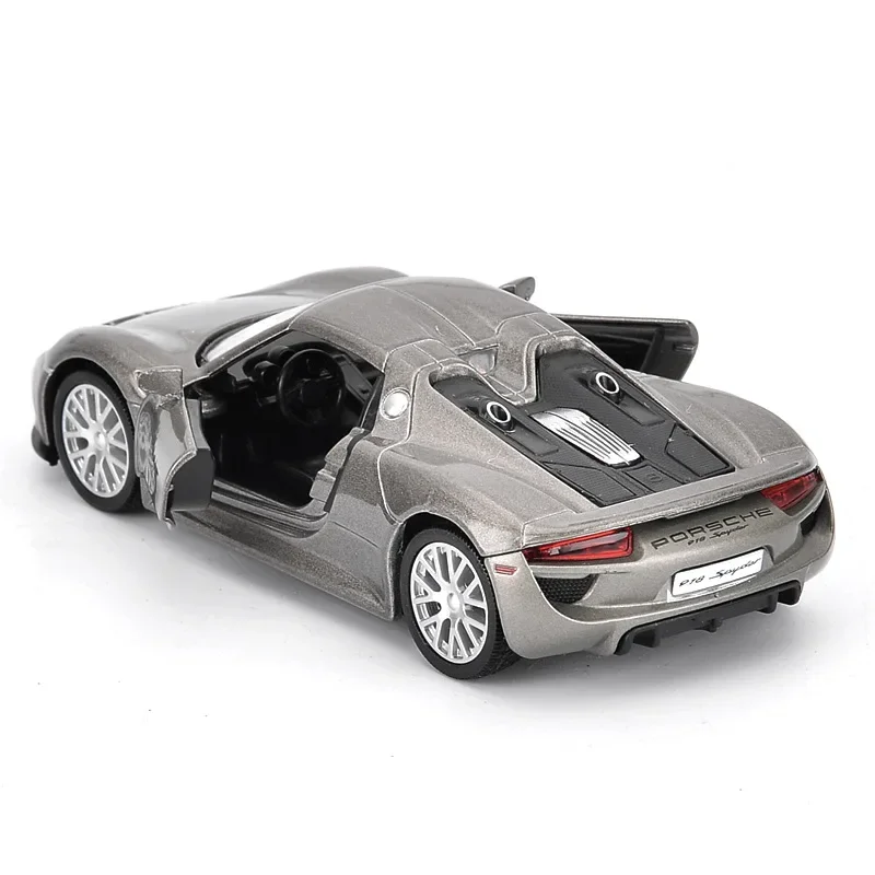 RMZ City 1/36 Porsche 918 modello di auto sportiva in lega pressofuso simulazione in metallo tirare indietro il modello di auto giocattolo per la collezione regalo dei ragazzi