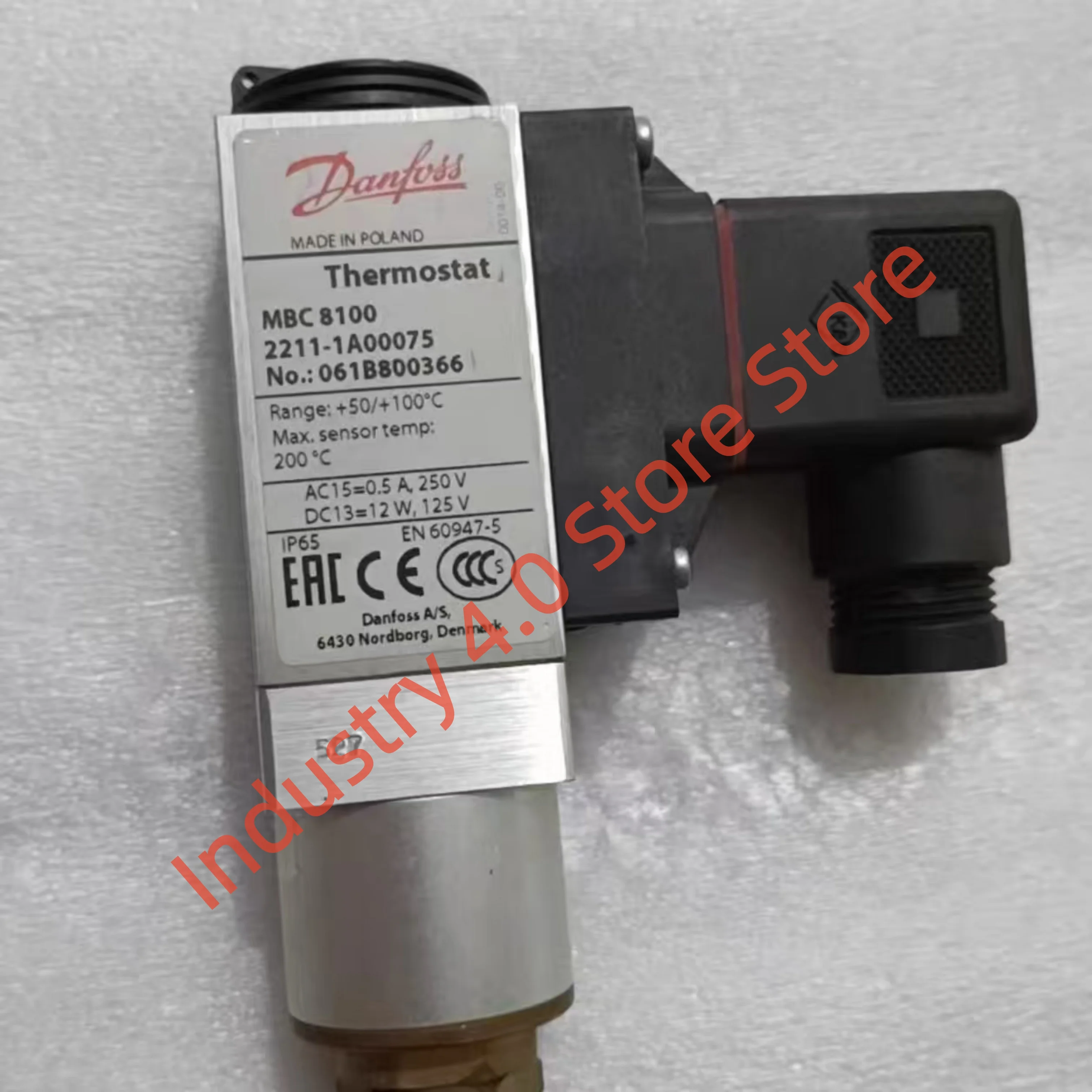 

061B800266 MBC8100 совершенно новый 061B800366 MBC8100 термостат