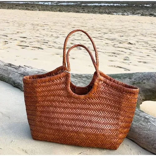 Imagen 2 del producto Bolso tejido de cuero francés, cesta sencilla a la moda, bolso Retro avanzado hecho a mano, nuevo bolso de hombro versátil para ir al trabajo para mujer