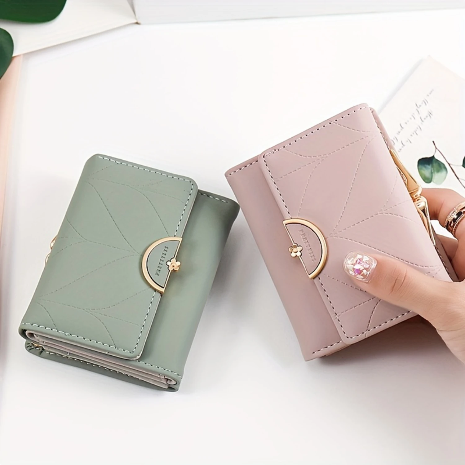 

Solid Color Short Wallet, Classic Coin Purse, Women's Casual Trifold Credit Card Case