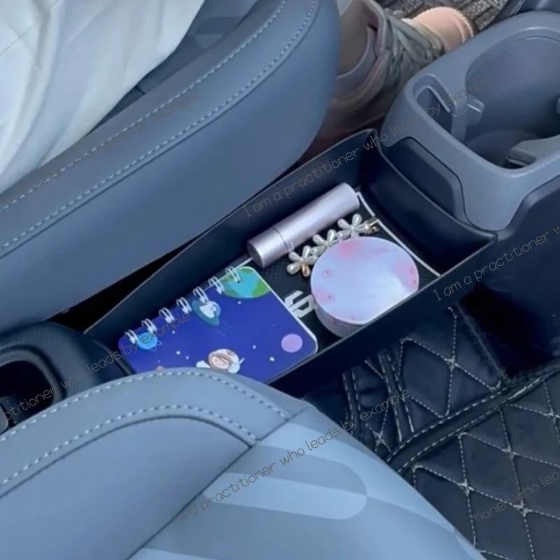 

Storage Box Central For LEAPMOTOR T03 2024 Control Storage Box Central Channel Decoration Interior Modification Accessories