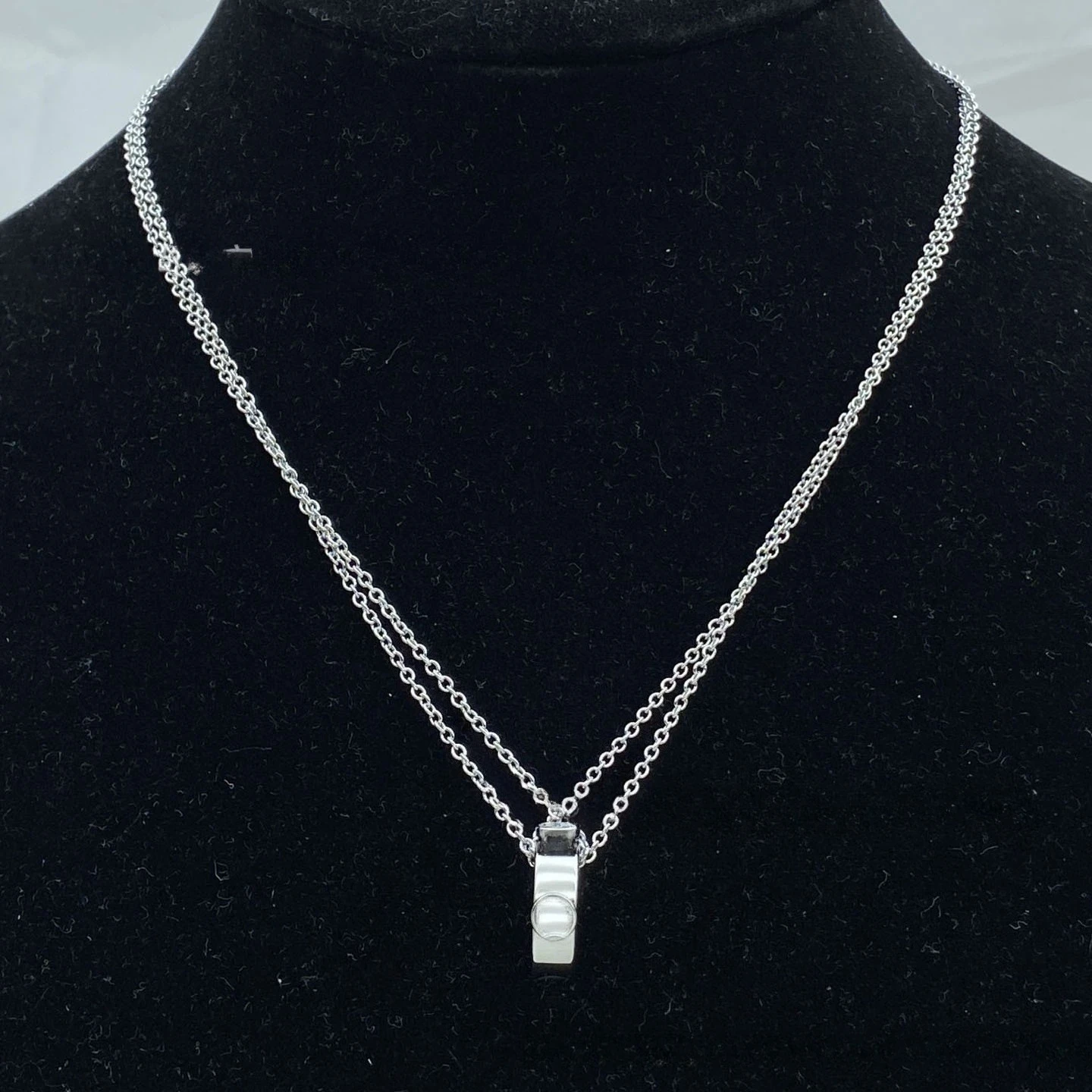 

Новое глянцевое ожерелье, женское нишевое легкое роскошное ожерелье, модная цепочка в европейском и американском стиле 2025 года