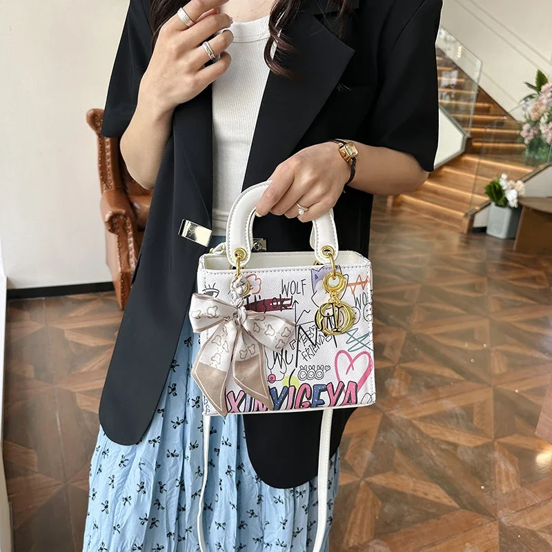 

High Quality Women Messenger Bag Leather Crossbody Shoulder Handbag Large Capacity Tote Work Bag With USB Charging Port