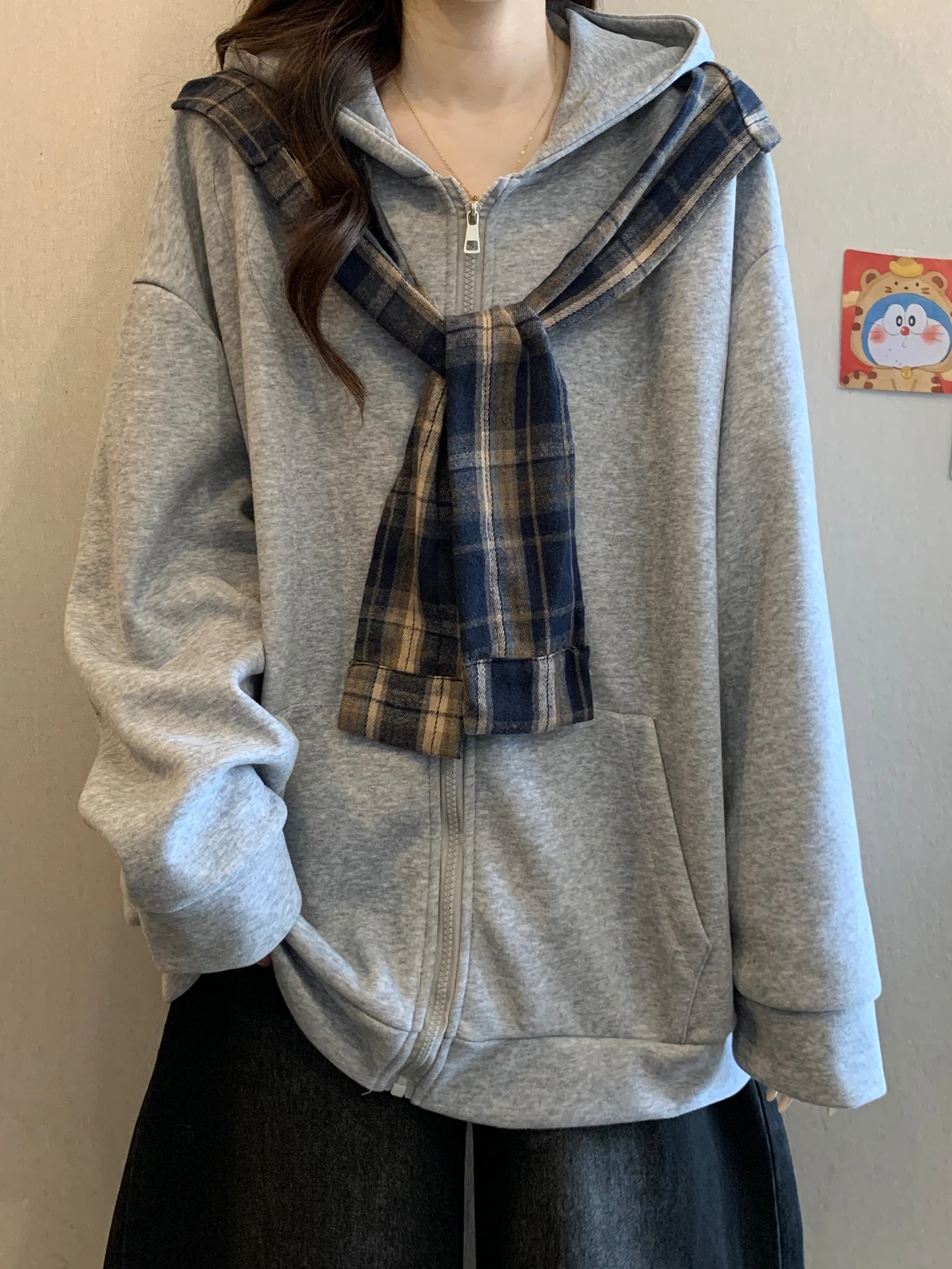 

Свободная женская толстовка-худи на молнии, новинка весны, большие размеры, повседневный крой, корейская версия, с длинными рукавами, эффект стройности