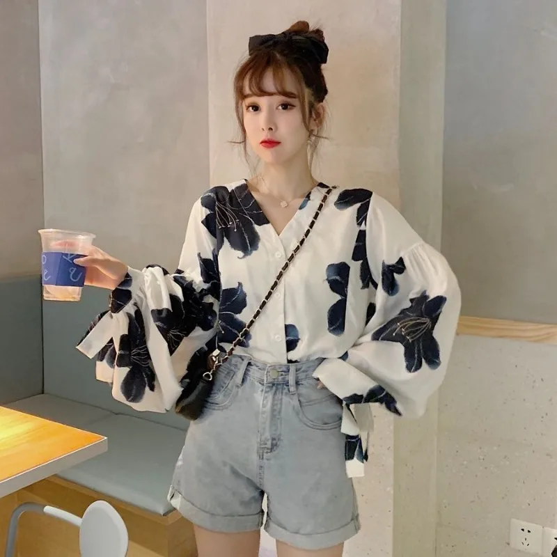 Women Autumn Korean Fashion Printing Harajuku Loose V-neck Long Sleeve Shirts Women Clothes Casual All-match Appear Thin Tops