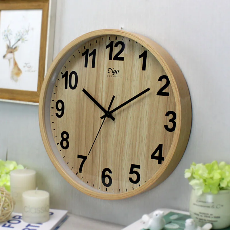 Foreign Trade Amazon Hot Selling Hot Wall Clock Japan North America Creative Living Room Solid Wood Nordic Simple Decorative Clo