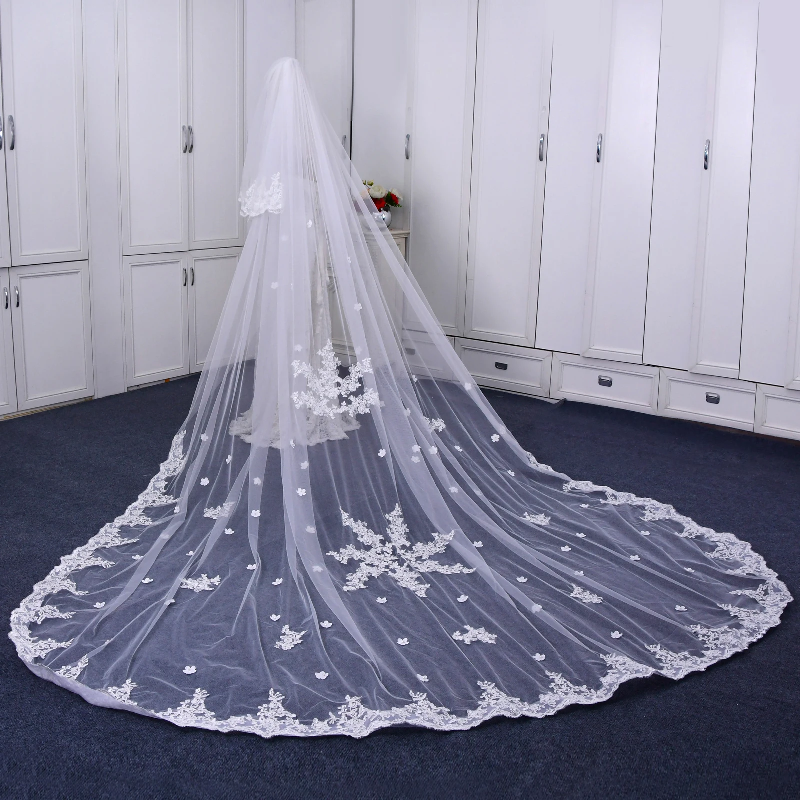 Double Tier Long Bridal Veil With Comb Handmade Embroidery Half Lace Edge Wedding Veils 3D Flower Decoration Veil For The Bride