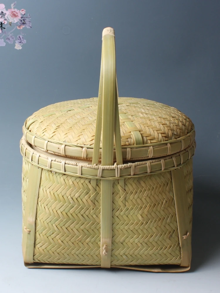 Vintage Fine Woven Bamboo Basket with Lid and Handle Food Container Pu'er Tea Cake Box Gift Box Handicraft