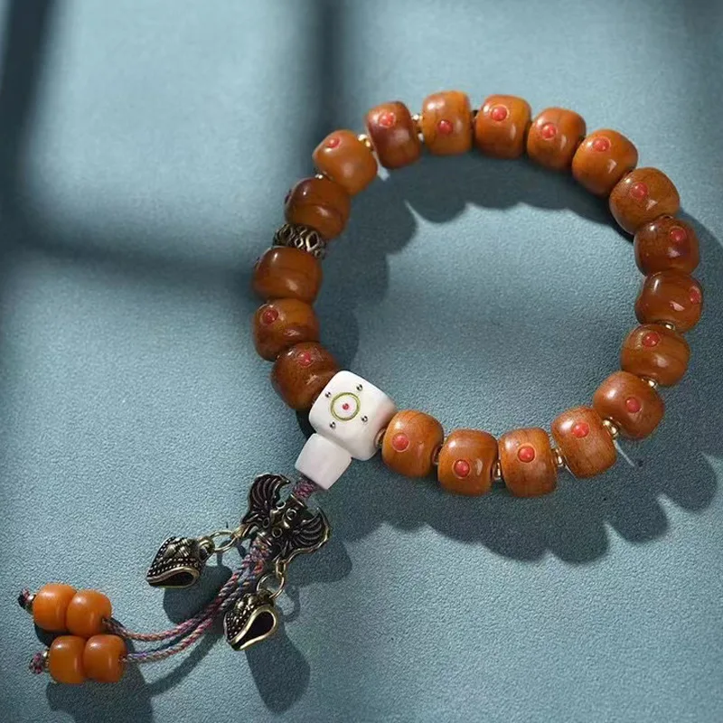 

Bone Single-Wrap Inlaid Red Agate Antlers Root Three-Way Old Copper Beiyun Accessories Bracelet