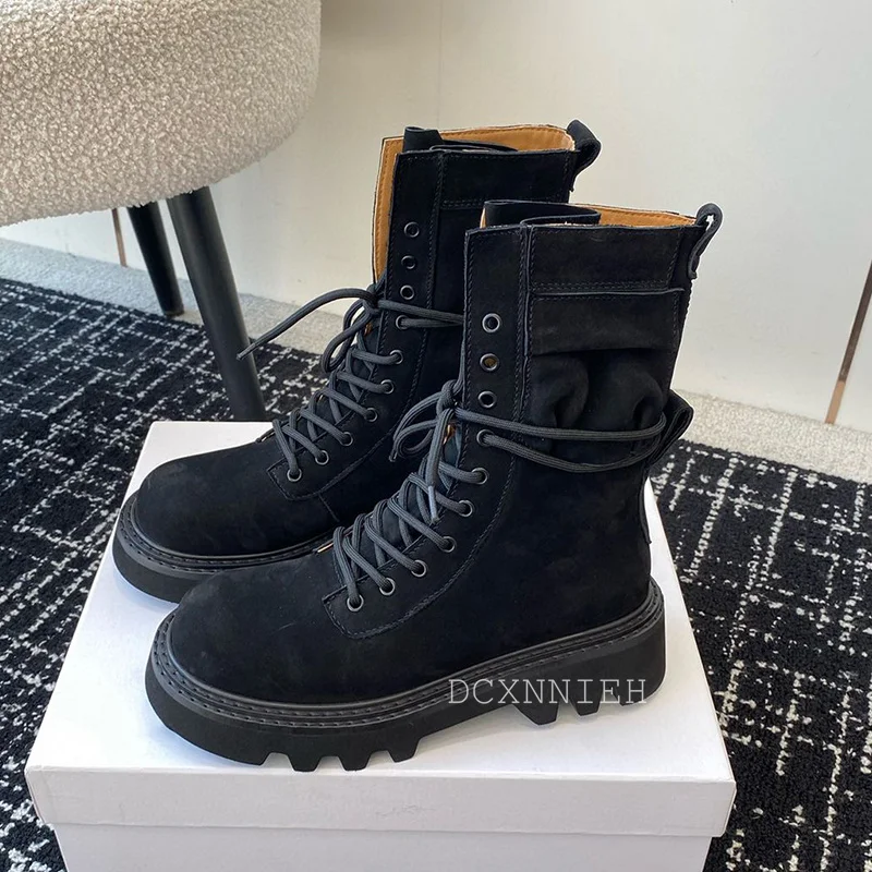 Bota feminina de camurça, biqueira redonda, plana, sola grossa, amarrada em cruz, com renda, estilo britânico, sapatos de trabalho curtos para criança, outono e inverno