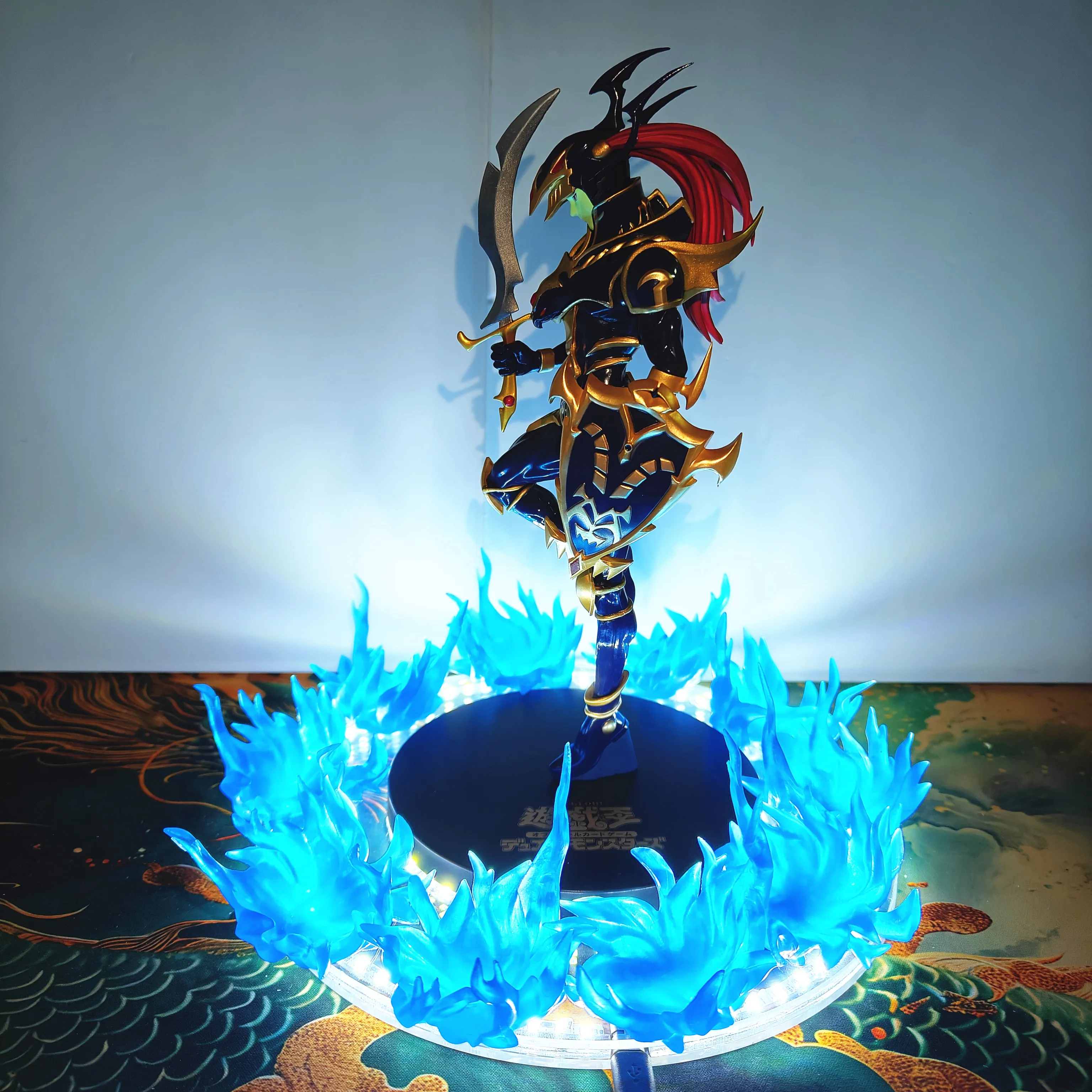 アニメ 遊戯王！ 公式カード ブラックラスターソルジャー ブルーファイア LEDエフェクト アクションフィギュア おもちゃ DIYランプ PVCモデル アニメーションフィギュア