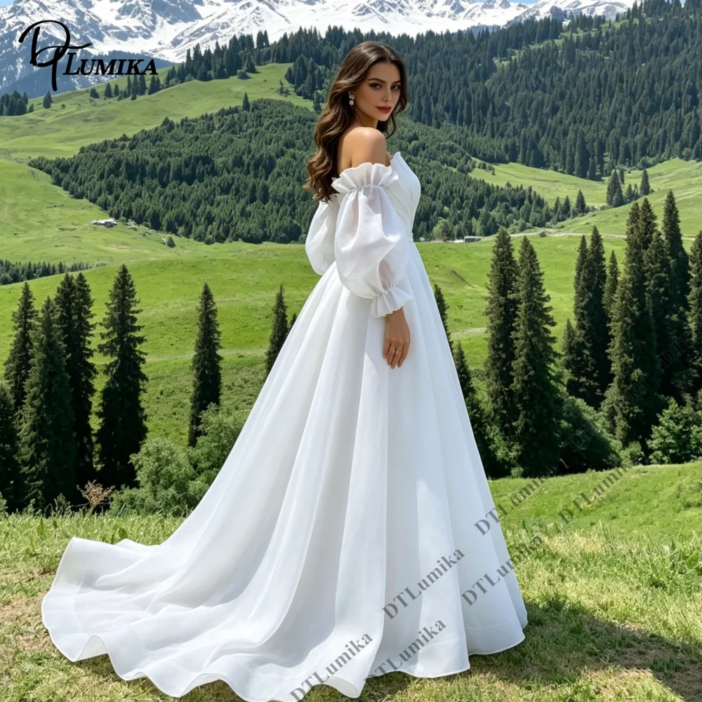 DTLumika Tailored Fit Simple Organza Wedding Dress Off-the-Shoulder Sleeves Ball Gown Bride Dresses Urban Chic Bride Dress