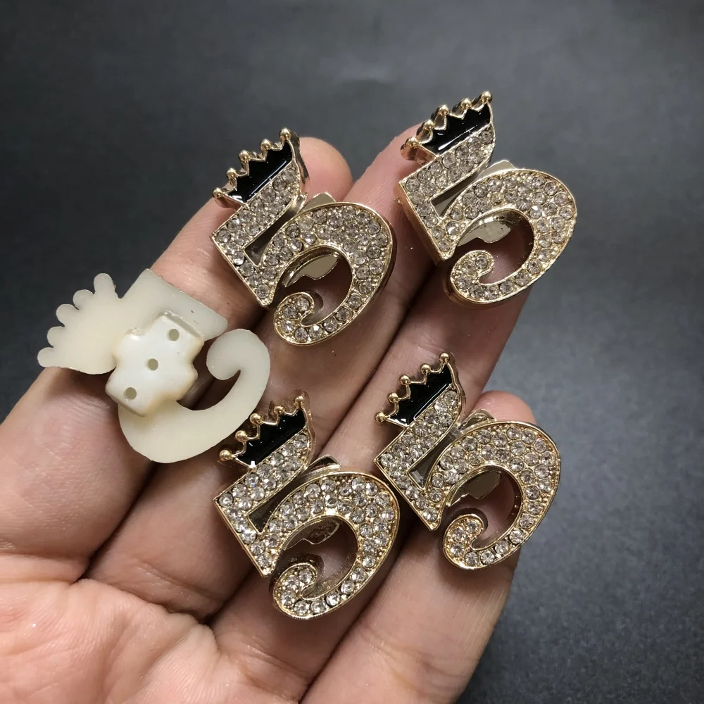 10 Stuks Valentijnsdag Glanzende Lipsticks Vijf Bloemblaadje Bloem Hars Plat Charms Diy Ambachten Junk Telefoon Case Decoratie Bulk Supply