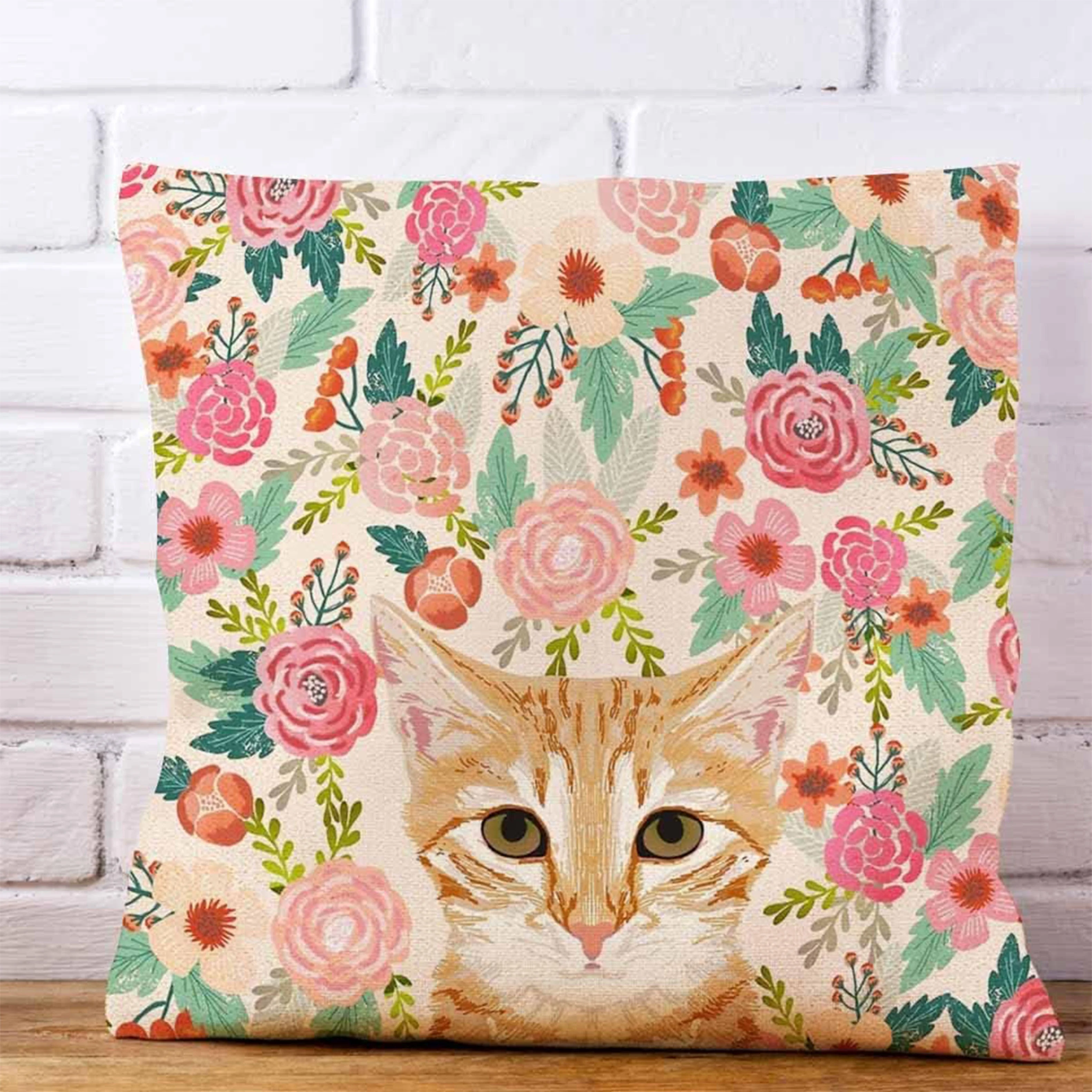 Pillow Cover 20X20 - Kussenhoezen Oranje Portret Tabby Kat Bloemen