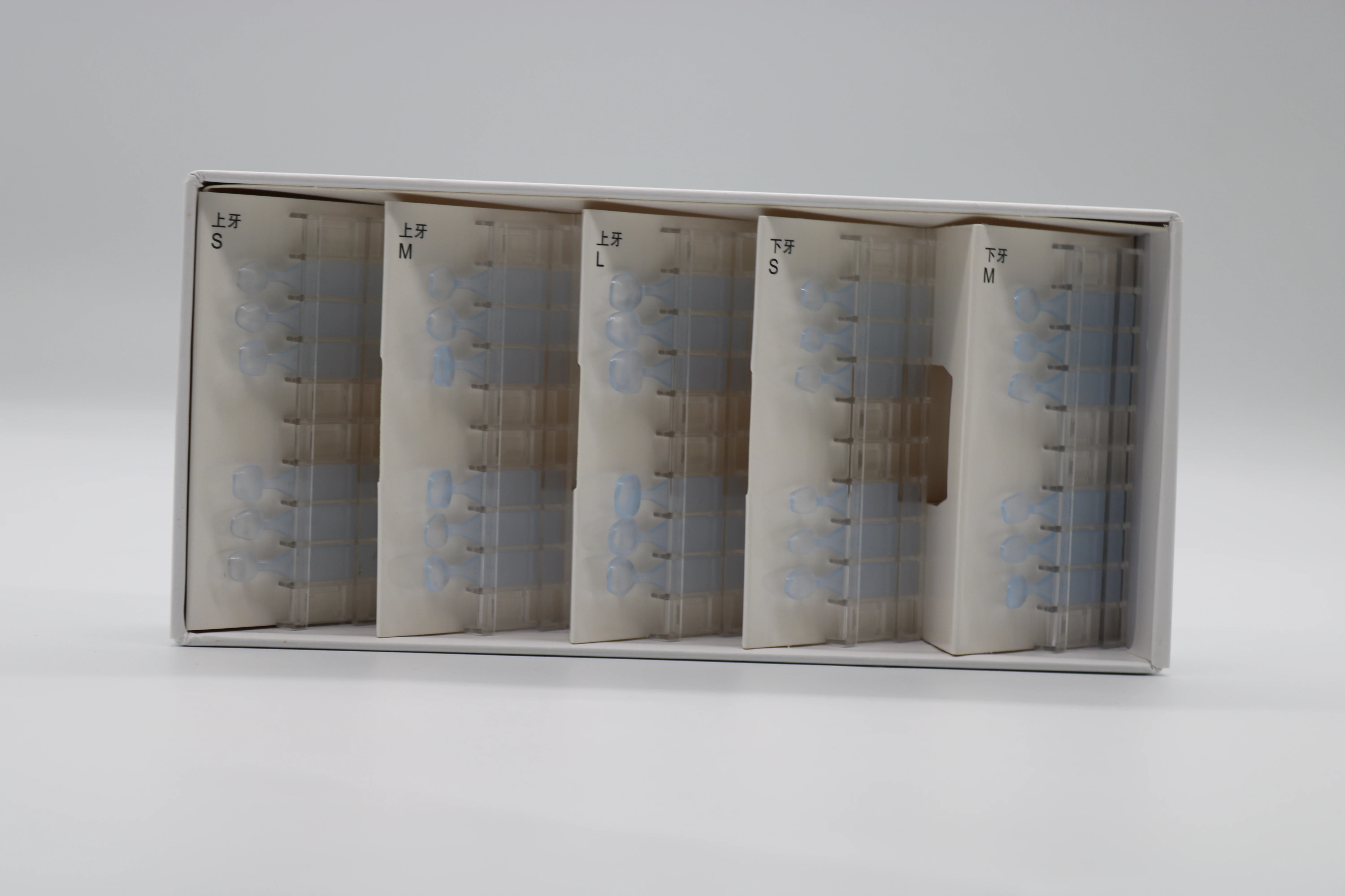 

30Pcs/Kit Mould For Composite Resin Light Cure Filling Anterior Front Veneers Mould Teeth