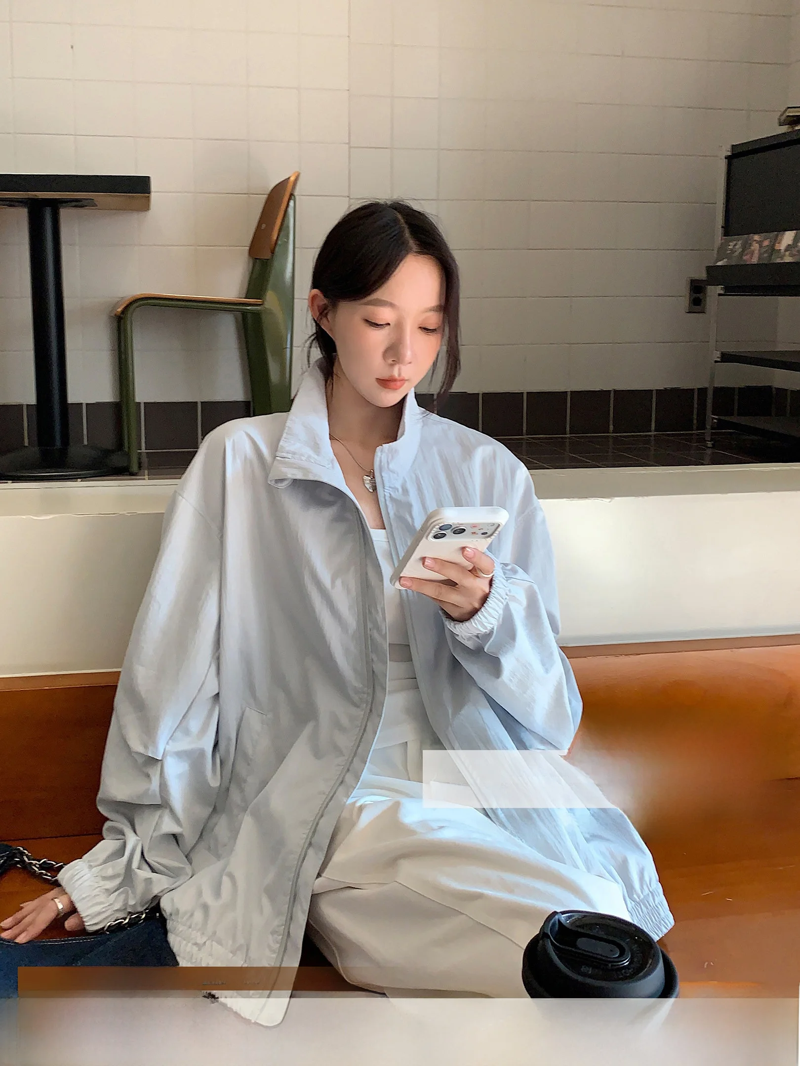 

Легкая водонепроницаемая женская куртка для активного отдыха с защитой от солнца и охлаждающим эффектом (технология VS What Built-In Cool Texture Sensation)