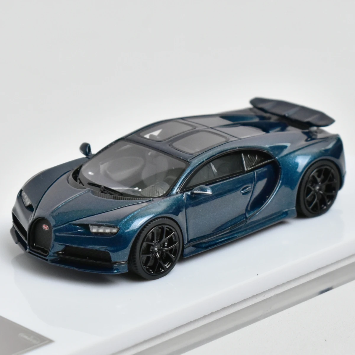 ART CRL 1:64 Bugatti Chiron Resin Diecast Model Car