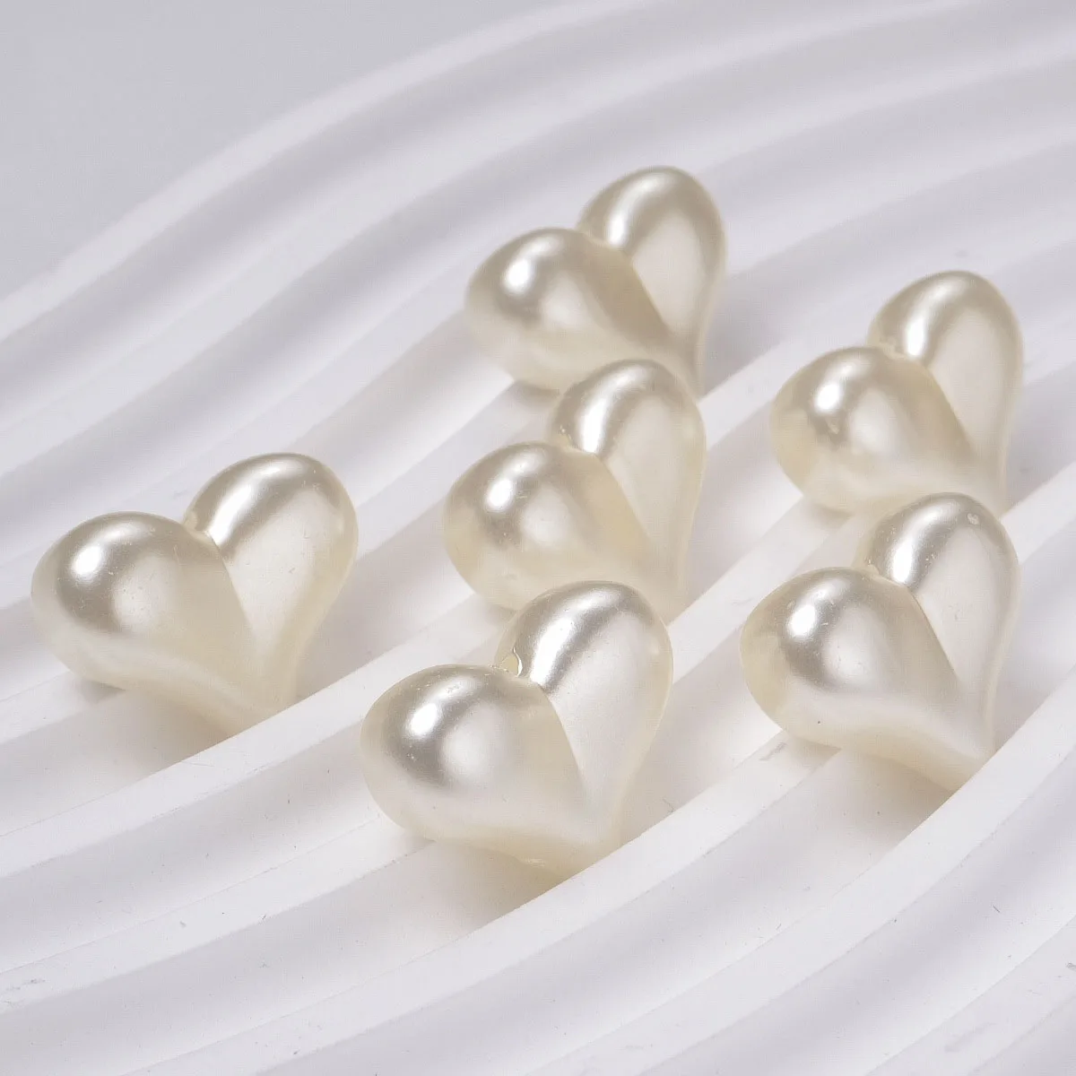 Wholesale 200pcs 23*17*9mm Love Heart Shape Acrylic Pearl Beads Ornament Accessory Material DIY Bracelet Necklace Earring Decor