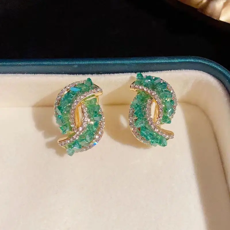 2023 New Sparkling Green Crystal Zirconia Earrings for Women Statement Stylish Accessory Party Jewelry Birthday Anniversary Gift