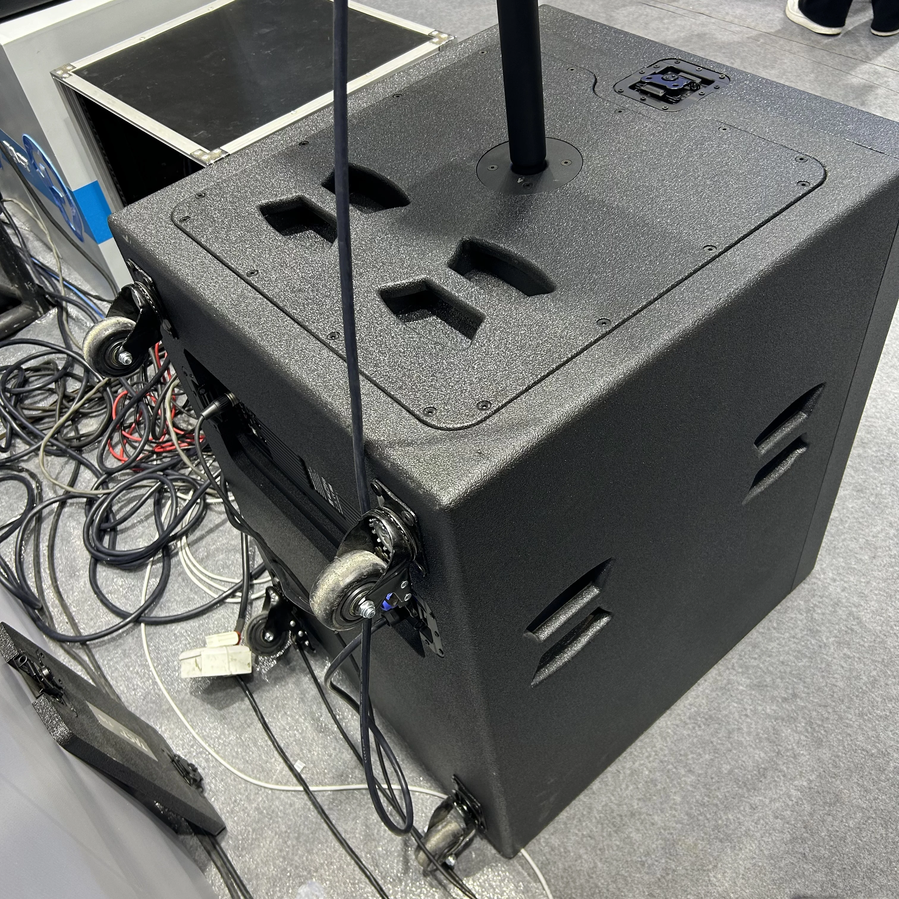 Portable Active Powered Single 10 Inch Line Array Speaker System Set for  Church  Wedding Party Indoor Outdoor Events