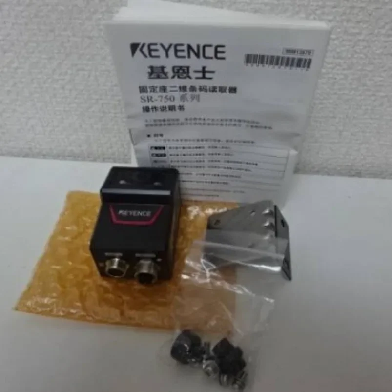 1PC  New KEYENCE SR-752 SR752 Code Reader  In Stock #familitrade