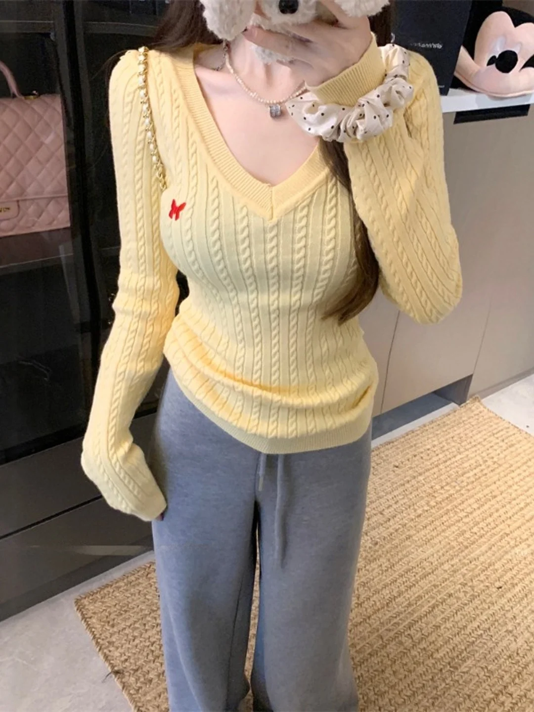 

Ele V-Ne Embroidered Knitted Sweater Women's Early Autumn Slimming ort Base irt Sli Beautiful Top Korean Sle