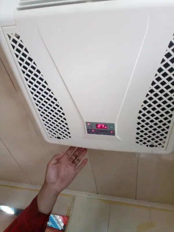 مكيف هواء قافلة CE بقوة 220 فولت 13500 وحدة حرارية بريطانية، مكيف هواء للحافلة مثبت على السطح