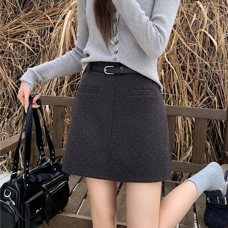 

Осень и зима 2024, новая утягивающая универсальная шерстяная юбка трапециевидной формы с высокой талией, облегающая бедра