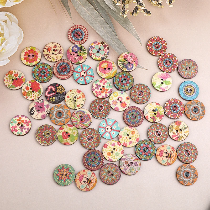 MIUSIE 300/500PCS Round Retro Flower Series bottoni in legno per abbigliamento bottoni per cucire fai da te Scrapbooking Decor accessori artigianali