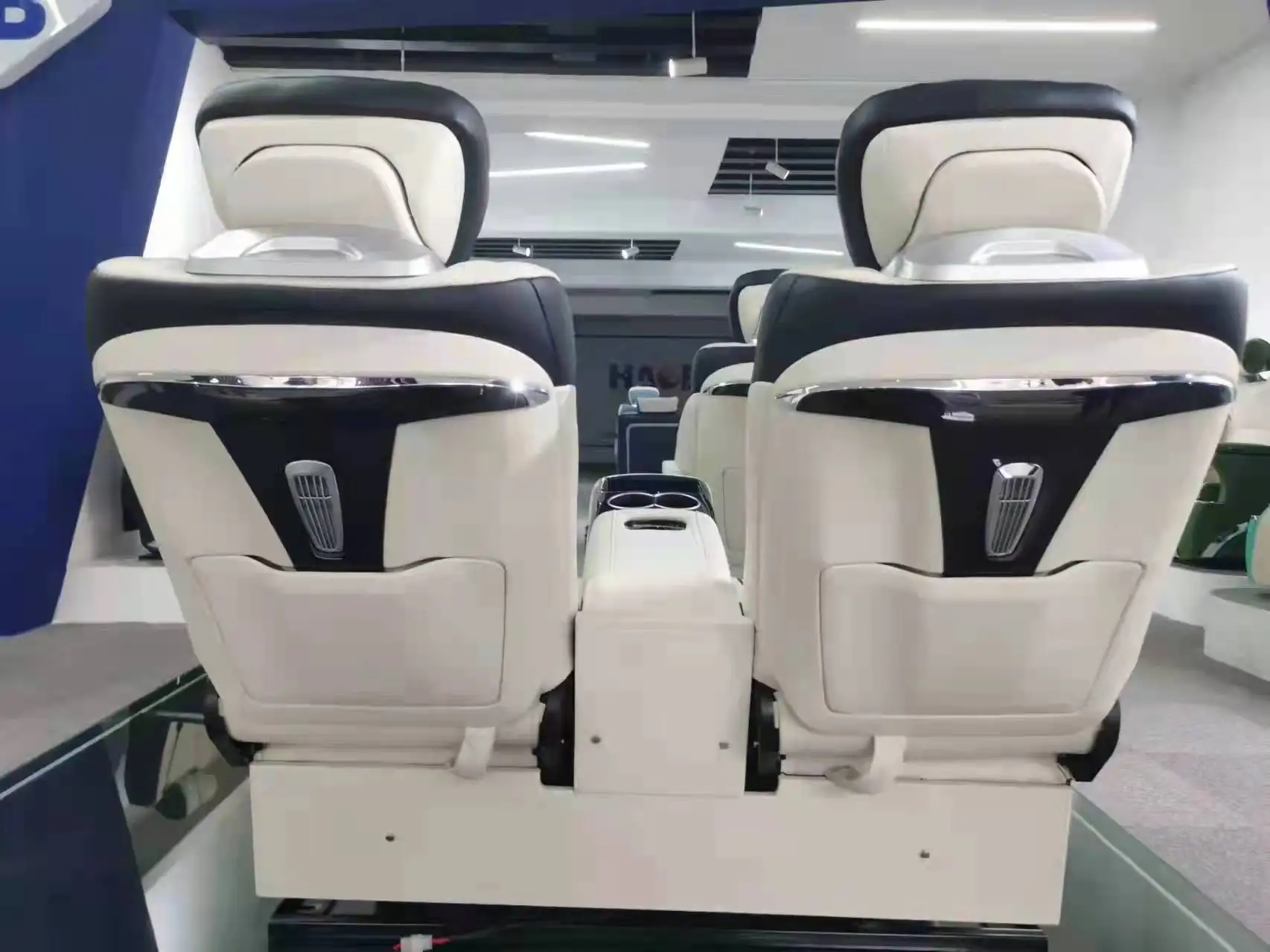 Wholesale Customized Good Quality Electronic Unlocking Install Orange Car Seat