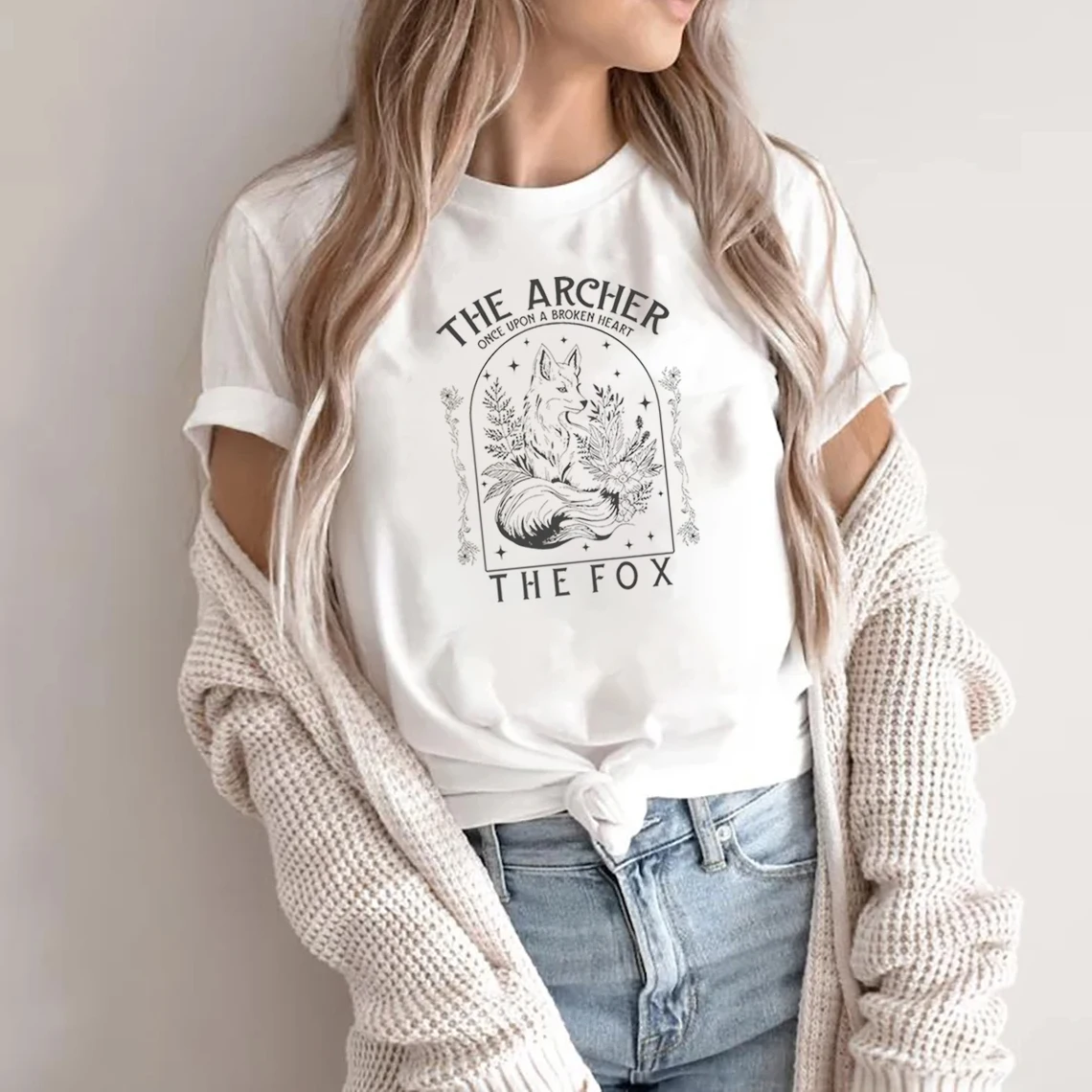 Camiseta del arquero y el zorro una vez un corazón roto, camisa de cuello redondo, libros de fantasía, camiseta de lector de puente, camisa de libro, ratón de biblioteca