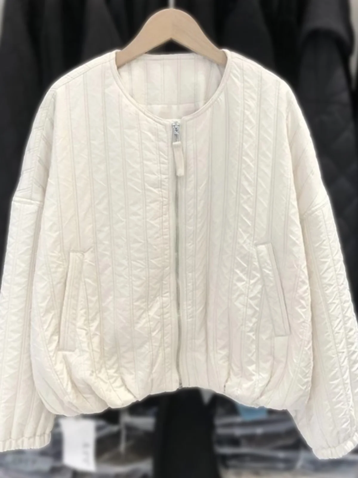 

Женская легкая утепленная хлопковая куртка на молнии, зимнее пальто, теплое, в стиле ретро, с длинными рукавами, круглым вырезом, верхняя одежда