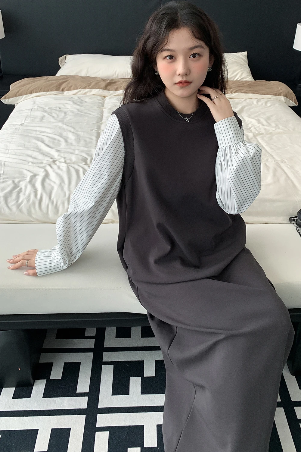 NYFS 2025 خريف جديد رمادي مخطط قطعتين وهمية فستان طويل فضفاض حجم كبير ملابس خارجية رداء للنساء Elbise #5