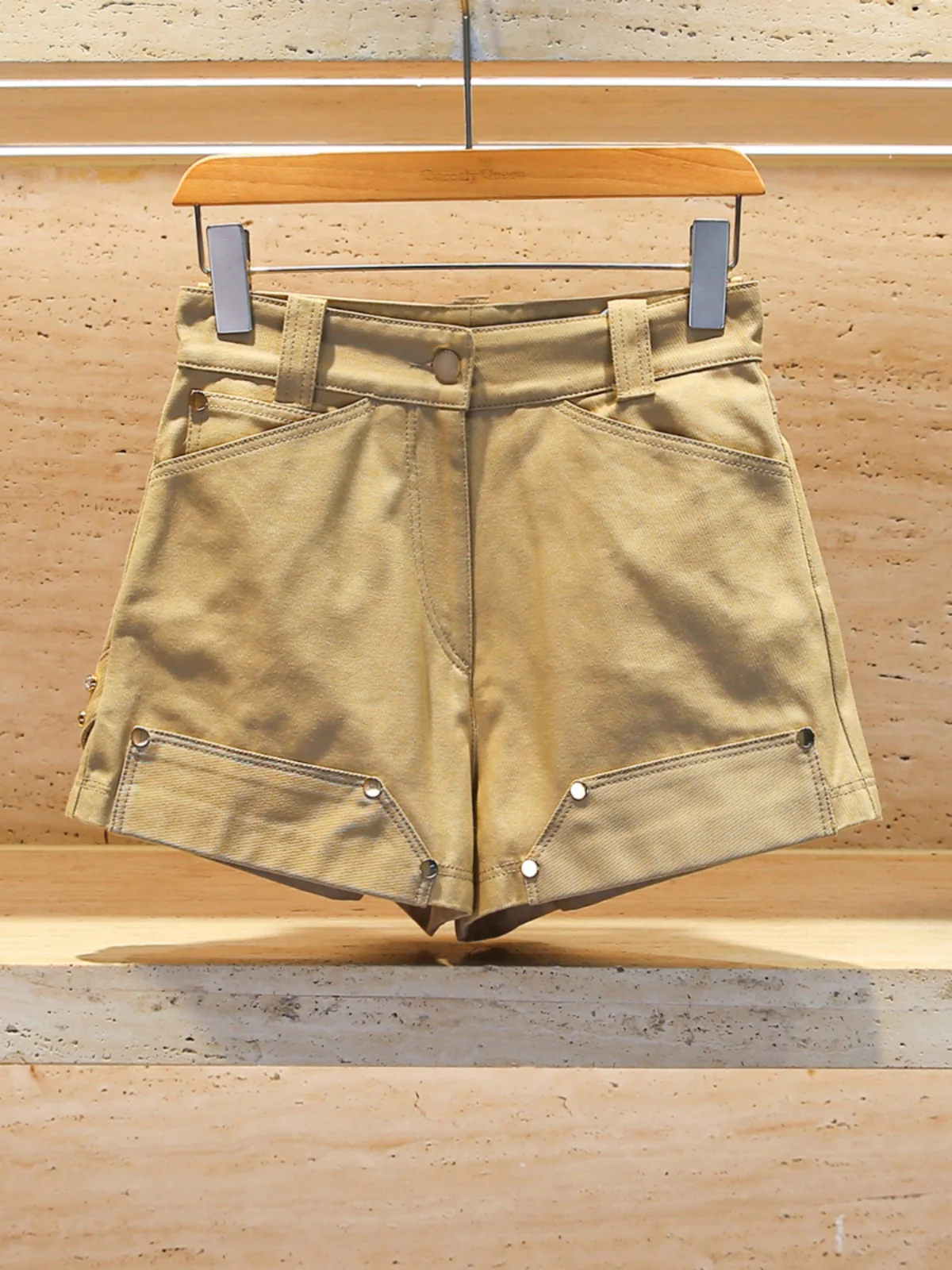

High Waist Rivet Wide Leg Casual Shorts S Home South Oil High End Women's Spring Design Sense Comfortable Fashion Pants