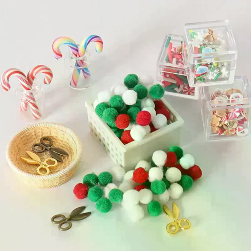 1 Juego de simulación de casa de muñecas, caja de Navidad, modelo de bastón de caramelo, adorno hecho a mano, tijeras DIY, accesorios de decoración de cesta de escena