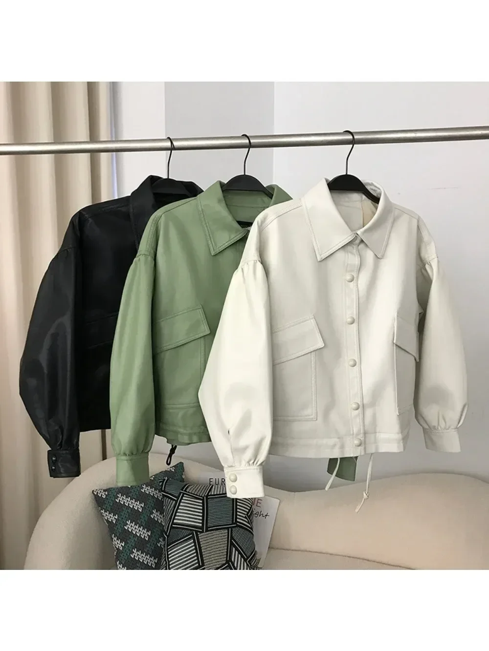 2025年春 フェイクレザー ジャケット レディース ストリートウェア 秋 長袖 ショートコート ルーズ 暖かい モトバイカー アウター アメリカンスタイル