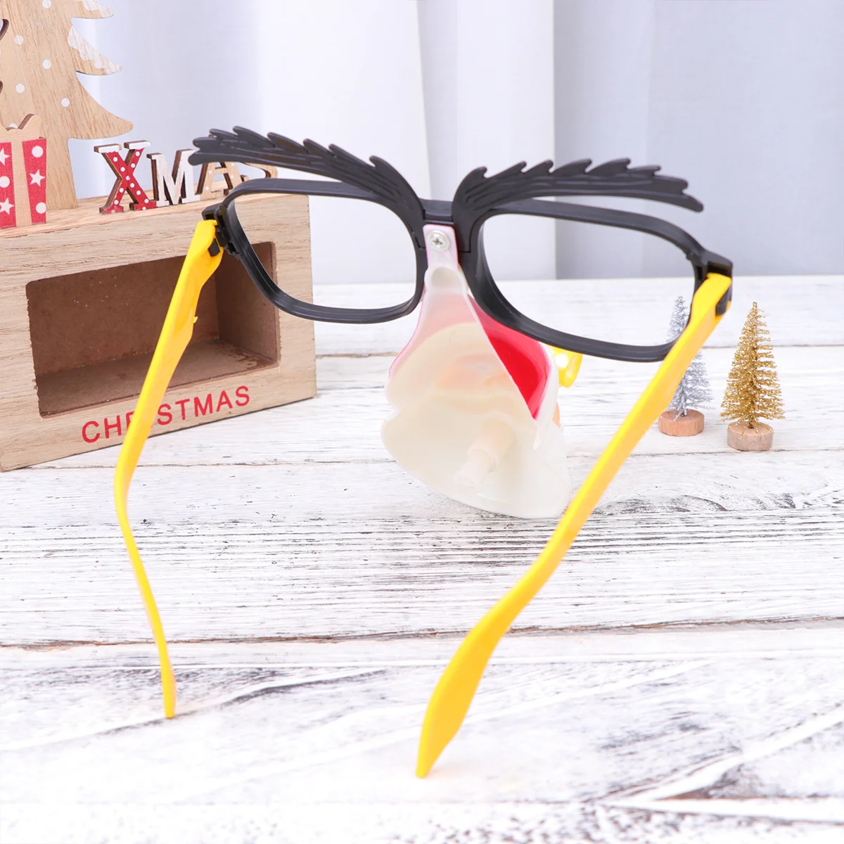 

6Pcs Christmas Eyewear Santa Glasses Whistle Set Party Favor Photo Prop Fun Cosplay Carnival Costume Christmas Glasses