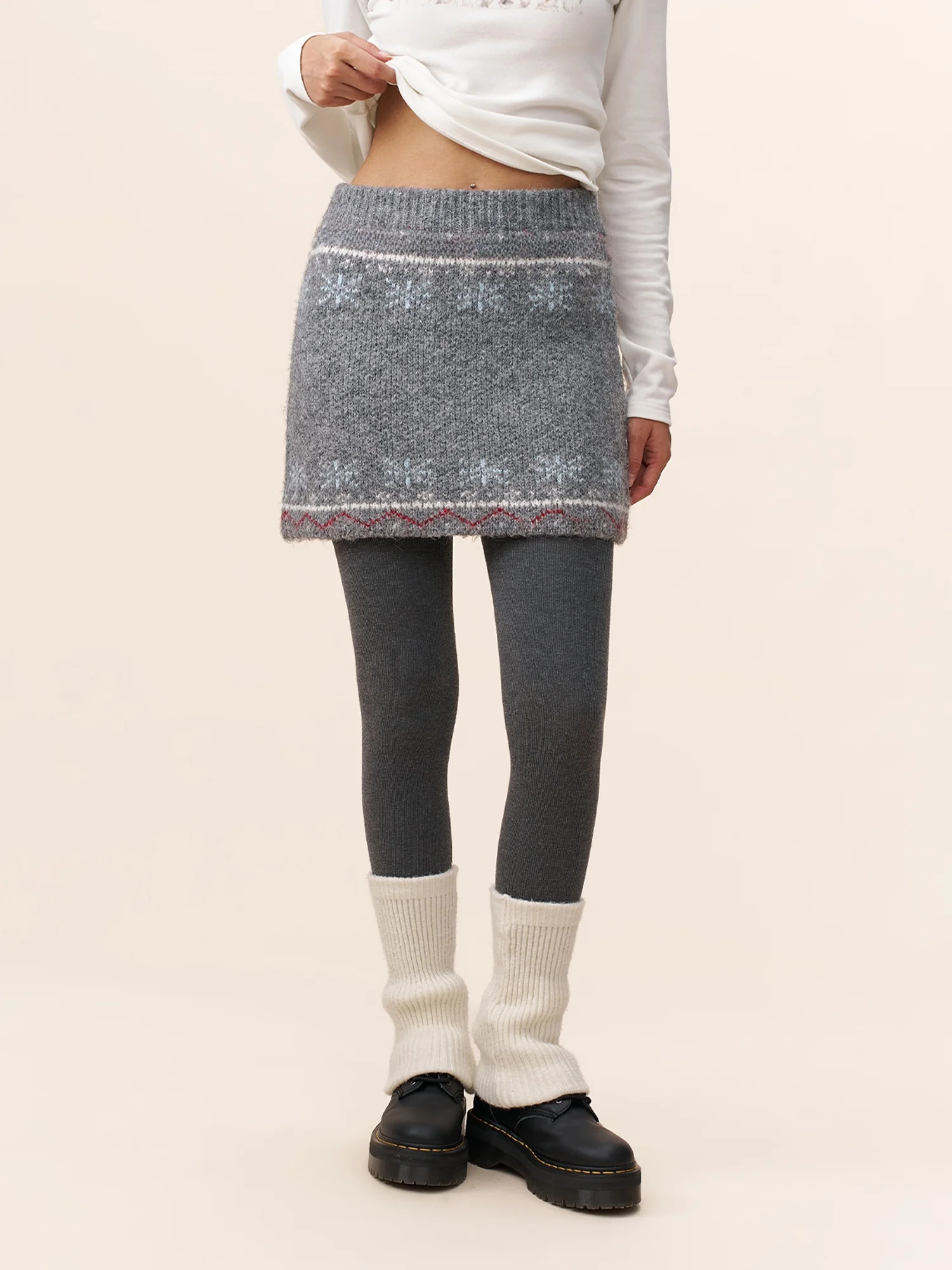 

YESCCI Autumn Winter 2025 New Island Snowflake Knitted Skirt Lazy Sle Bodycon ort Skirt S5540 Women's Casual Skirt