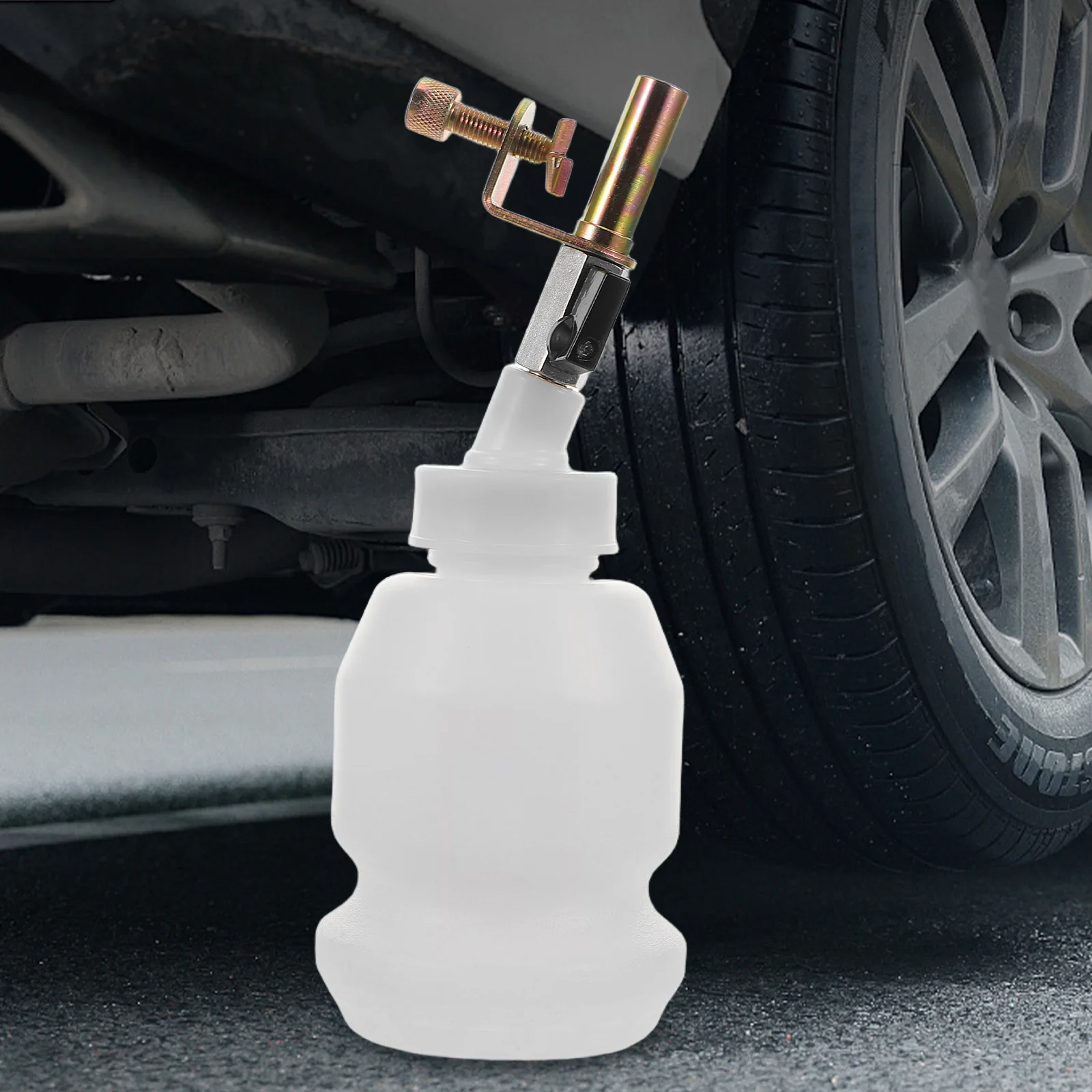 

Brake Oil Bottle 1L Thickened Metal Oil Can Leakproof Design Fluid Change Tool for Professional and DIY