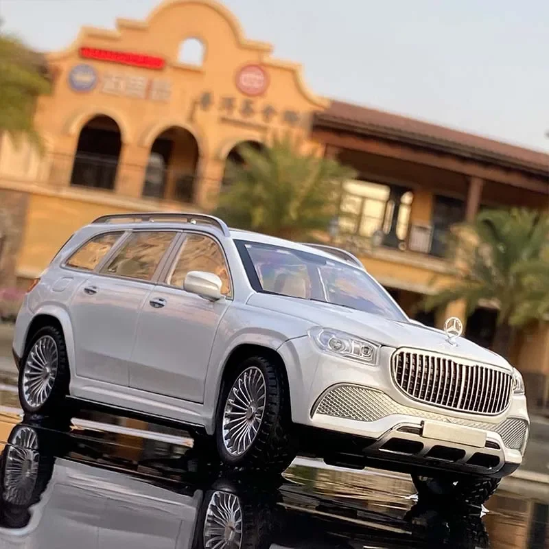 1:24 Mercedes-Benz Maybach GLS600 Alloy Car Model Diecasts Metal Toy Vehicles Car Model Simulation Sound Light Kids Gift A101