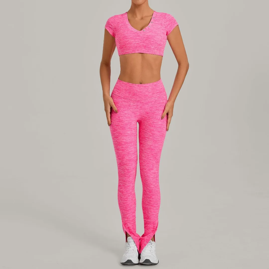 

Новый женский комплект для йоги из 2 предметов: спортивные брюки с высокой талией и эффектом подтяжки бедер, микро-клеш, и спортивная футболка. Идеально для фитнеса, бега, повседневных тренировок, спортзала и йоги.