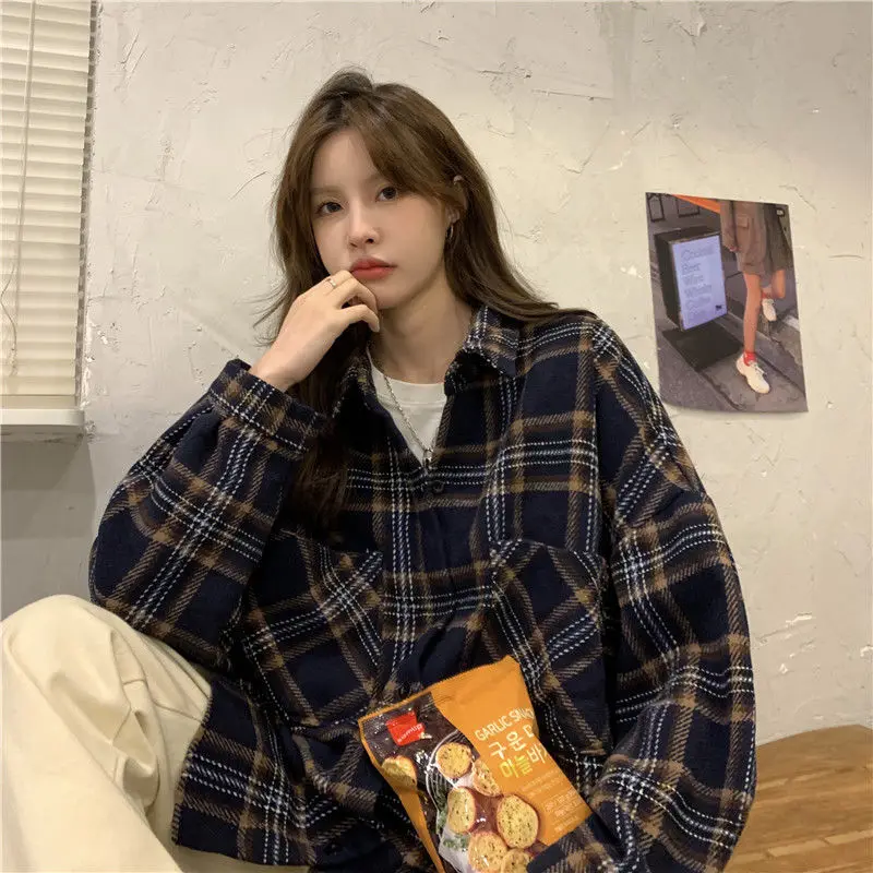 

Hong Kong Style Shirt with Thickened Grid and Niche Design Brushed Korean Version Loose and Chubby MM Long Sleeved Jacket