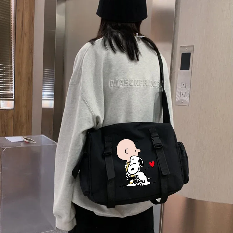 New Snoopy Shoulder Bag Boy Girl Cute Cartoon Crossbody Bag Large Capacity Fashion Commuting Storage Bag Anime Gym Handbag Gift