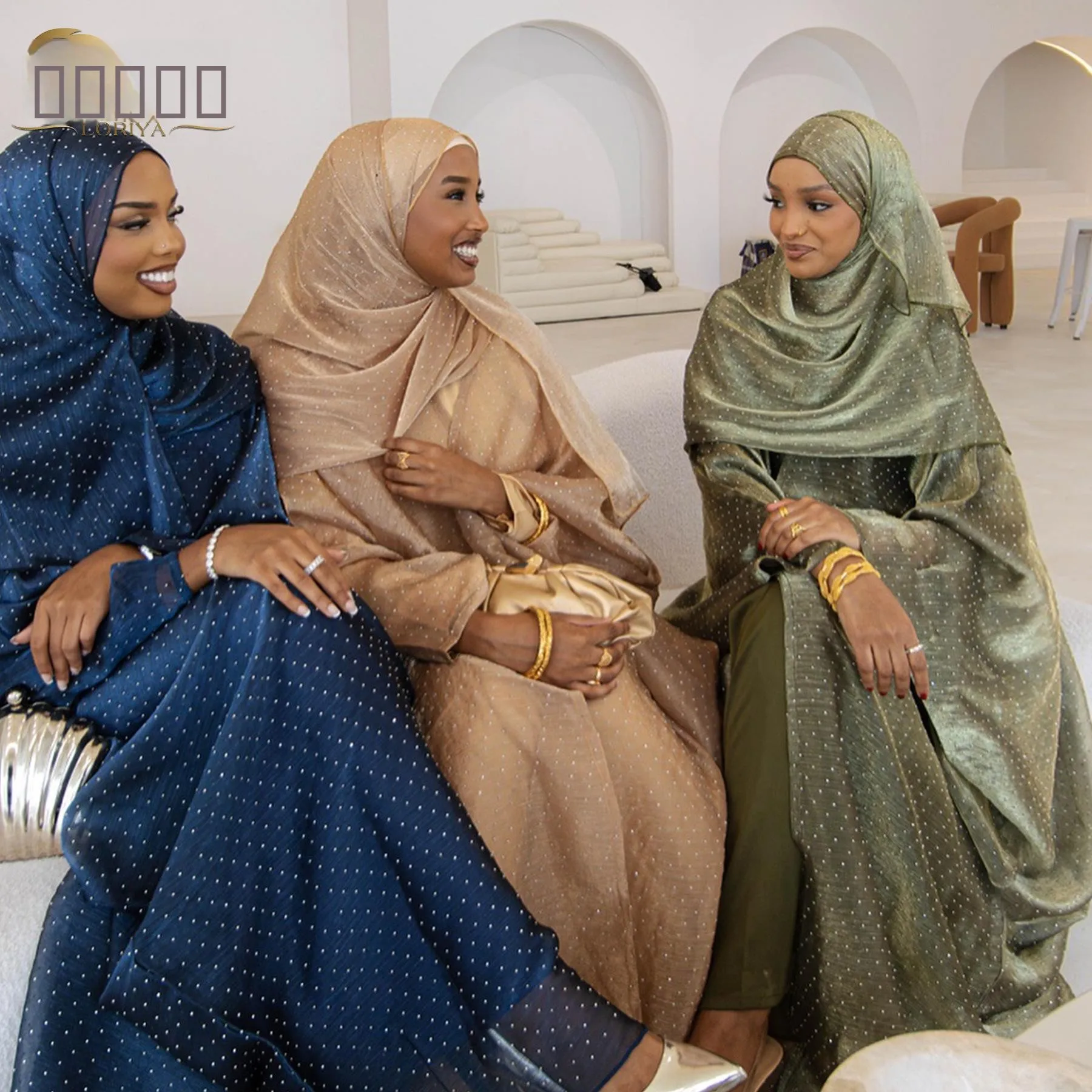 

Длинный кардиган-халат с вышивкой «Ледяные цветы» Ele Ice Flower, коллекция Lo2025 Dubai Faion, осенняя коллекция LR026, с внутренним платком