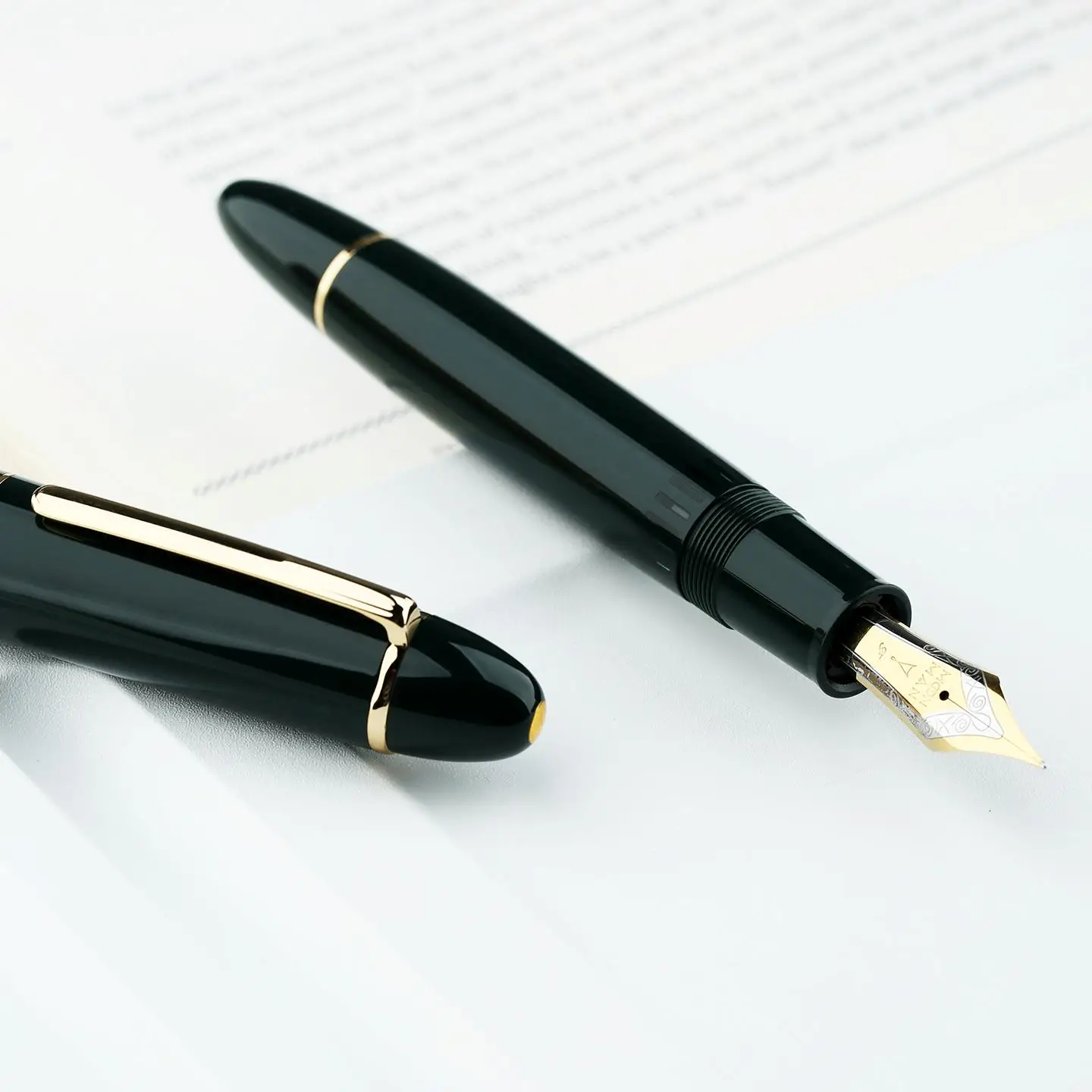 MAJOHN Final Craftsman P141 Pen Metal Copper Piston Ink Absorption 8 # 40 Sun Tip, Dual Color Pen Tip Lightweight Resin Pen Body