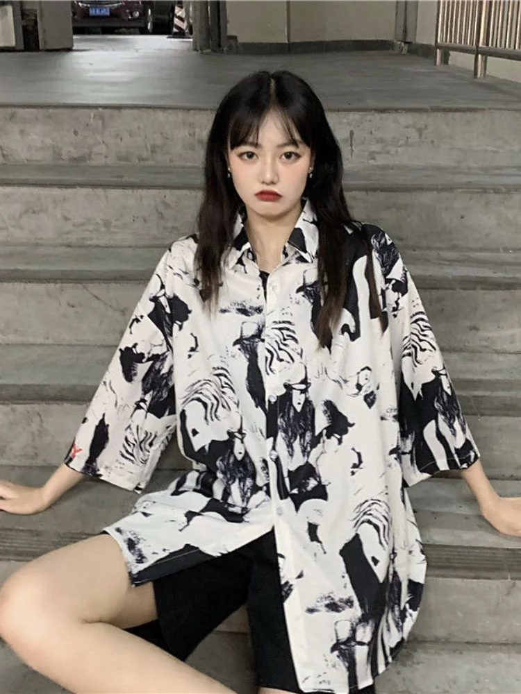 

QWEEK 2024 Autumb Fashion Graffit Design Shirt Women Vintage Retro Streetwear Korean Style Kpop Print Blouse Fashion