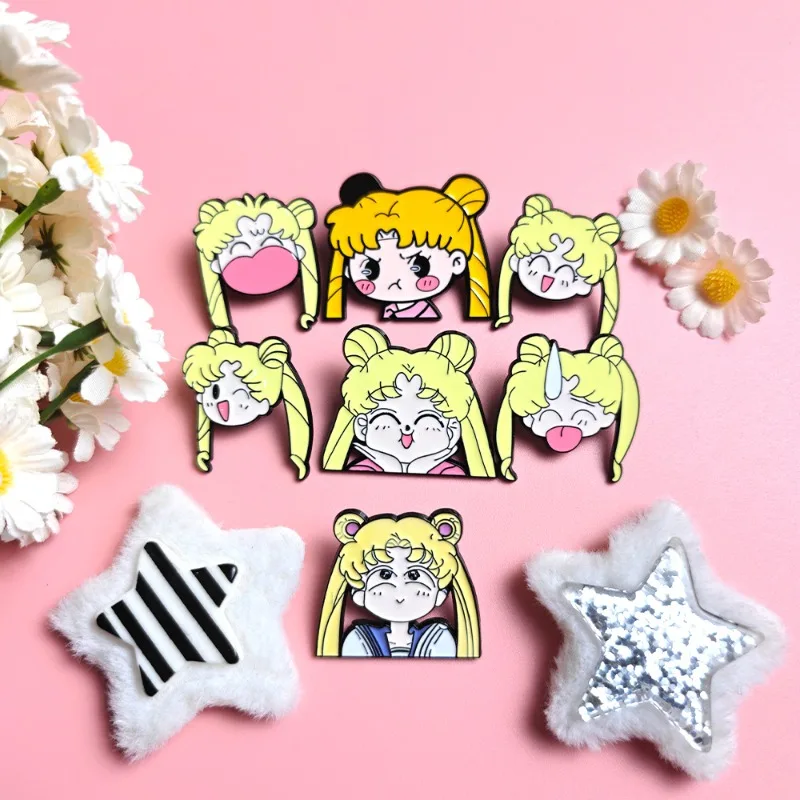 7Pcs Set Sailor Moon Heart Shape Enamel Pins Cartoon Broochs Creativity Metal Badges for Backpack Clothing Jewelry Holiday Gifts