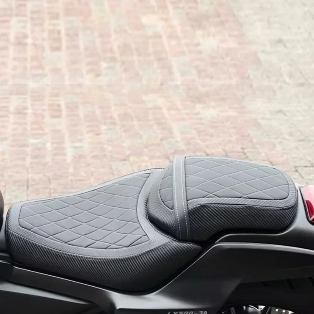 【Factory Direct】Motorcycle Split Waterproof Thick Seat Fit VOGE CU525