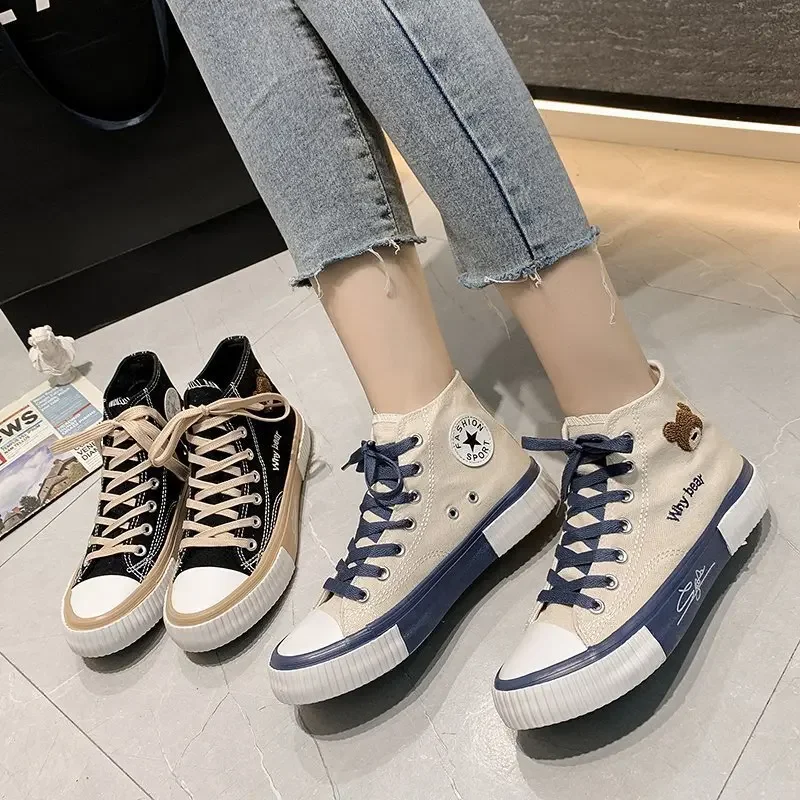 2024 Spring Summer Fashion Bear Women Canvas Shoes High-top Canvas Shoes Lace Up Casual Sneakers Female Off White Shoes Sneakers